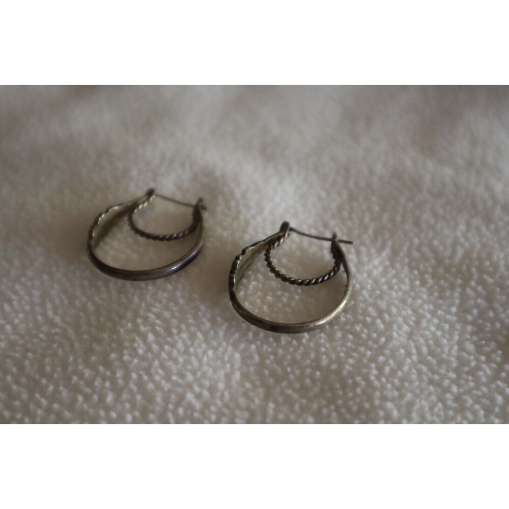 Vintage NV Nevada Silver Mine Sterling 925 Double Hoop Earrings Enamel Flower - Picture 6 of 12